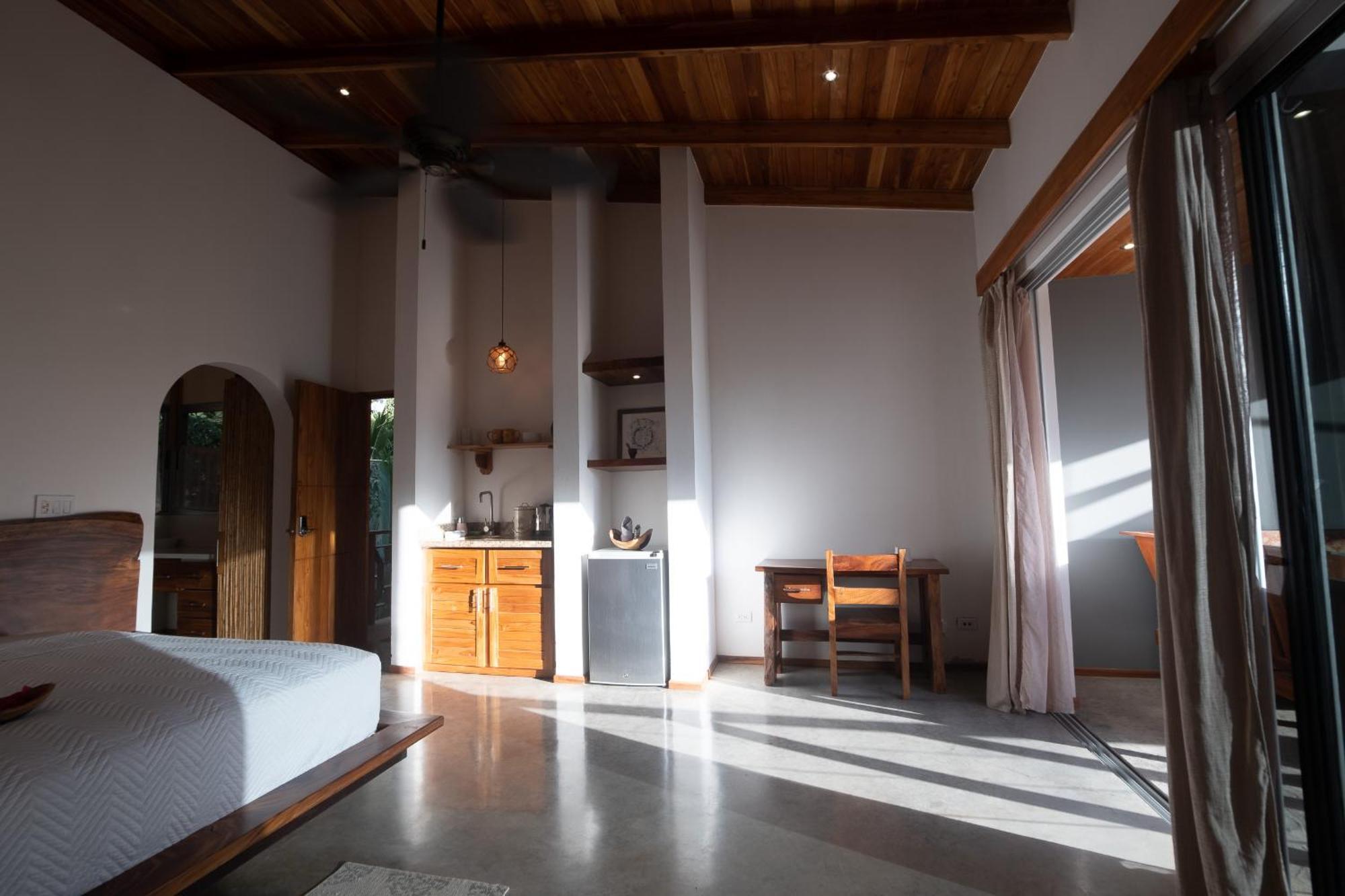 Iluminar Beachfront Suites Nosara Ngoại thất bức ảnh